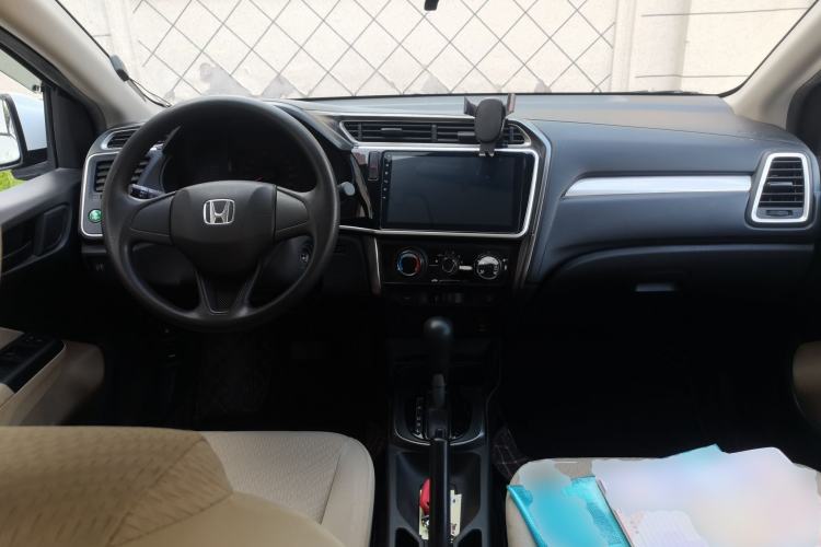 Used Honda Greiz 2016 1.5L CVT Classic Edition Center Console