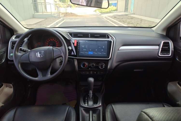 Used Honda Greiz 2016 1.5L CVT Classic Edition Center Console