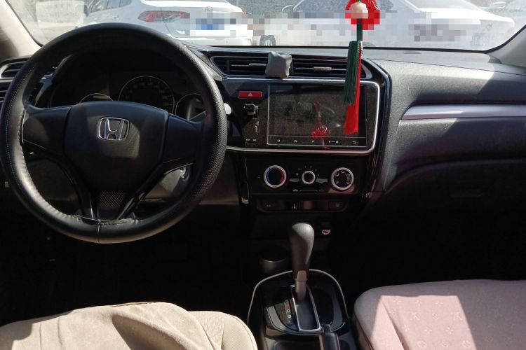 Used Honda Greiz 2016 1.5L CVT Comfort Version Center Console
