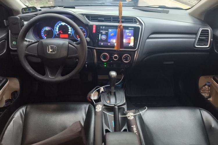 Used Honda Greiz 2016 1.5L CVT Classic Edition Center Console