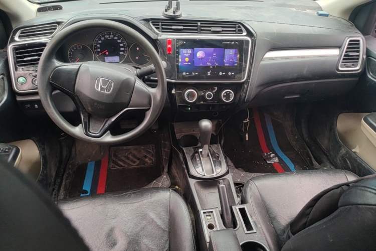 Used Honda Greiz 2016 1.5L CVT Classic Edition Center Console