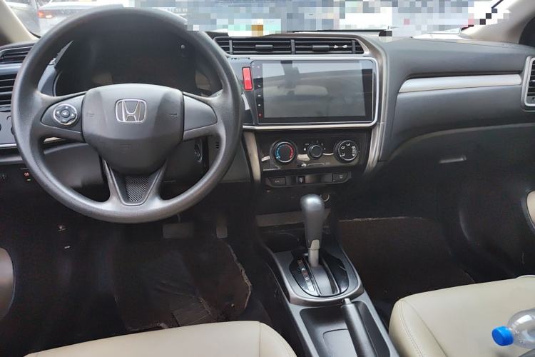 Used Honda Greiz 2016 1.5L CVT Comfort Version Center Console
