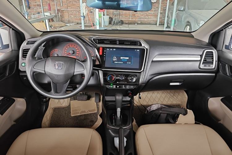 Used Honda Greiz 2016 1.5L CVT Classic Edition Center Console