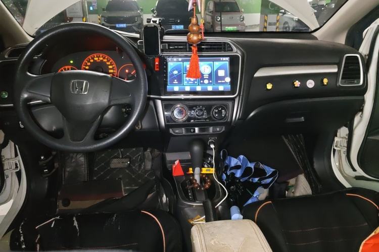 Used Honda Greiz 2016 1.5L CVT Classic Edition Center Console
