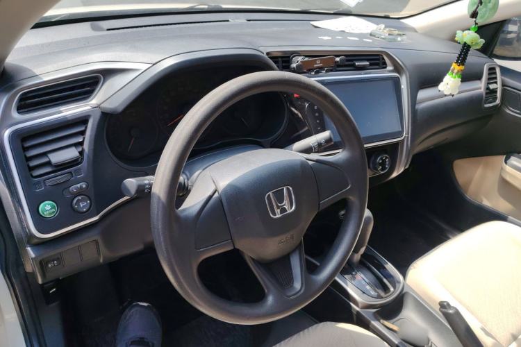 Used Honda Greiz 2016 1.5L CVT Classic Edition Center Console