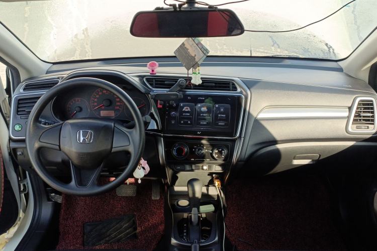 Used Honda Greiz 2016 1.5L CVT Classic Edition Center Console