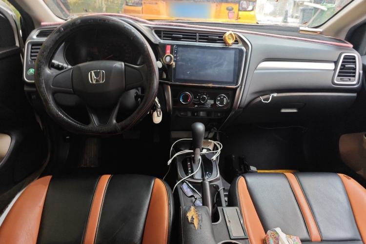 Used Honda Greiz 2016 1.5L CVT Classic Edition Center Console