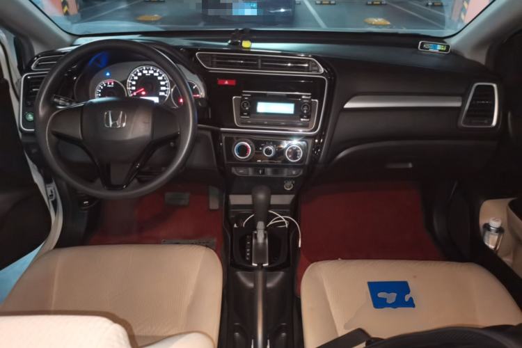 Used Honda Greiz 2016 1.5L CVT Comfort Version Center Console