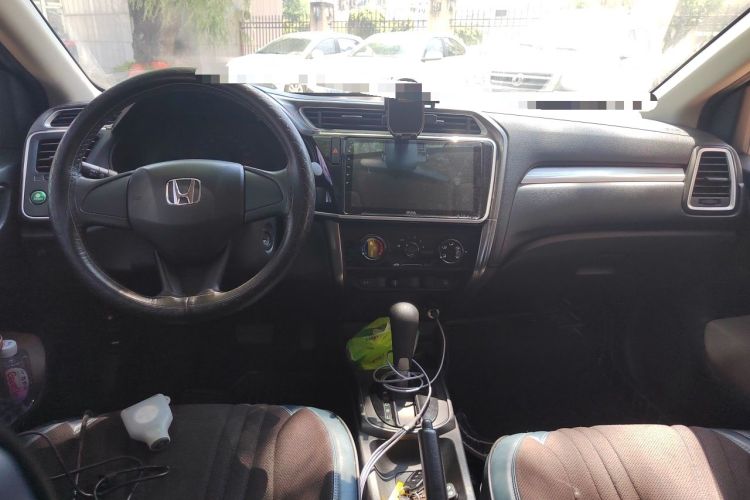 Used Honda Greiz 2016 1.5L CVT Classic Edition Center Console