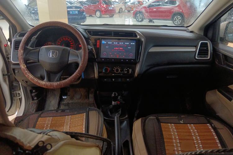 Used Honda Greiz 2016 1.5L Manual Classic Edition Center Console
