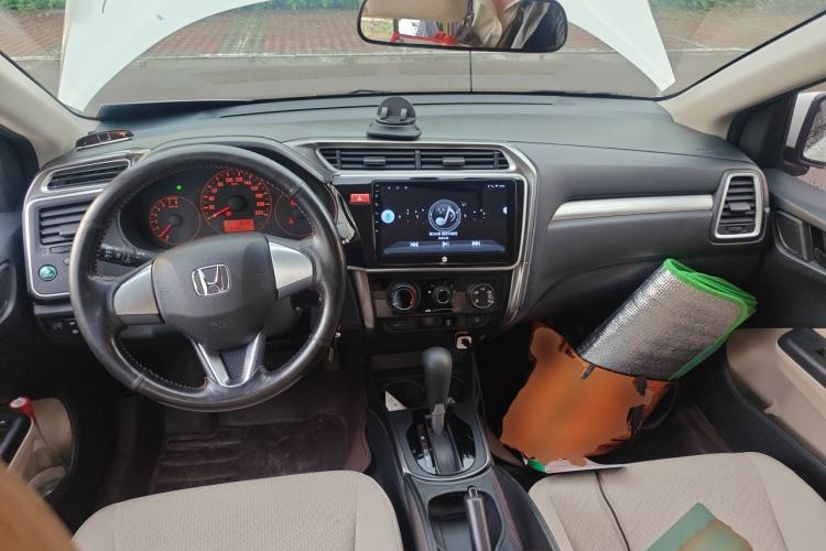 Used Honda Greiz 2016 1.5L CVT Classic Edition Center Console