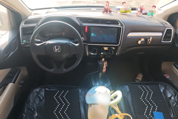 Used Honda Greiz 2016 1.5L CVT Classic Edition Center Console