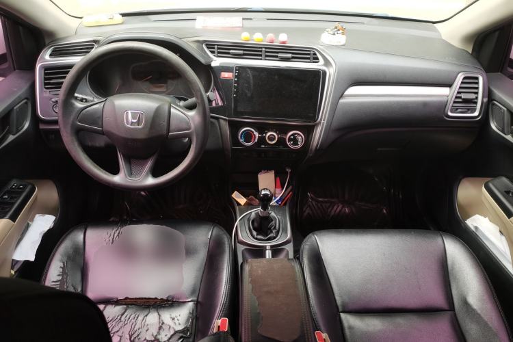 Used Honda Greiz 2016 1.5L Manual Classic Edition Center Console