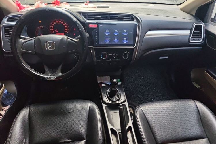 Used Honda Greiz 2016 1.5L Manual Classic Edition Center Console