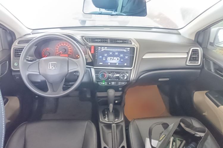 Used Honda Greiz 2016 1.5L CVT Classic Edition Center Console