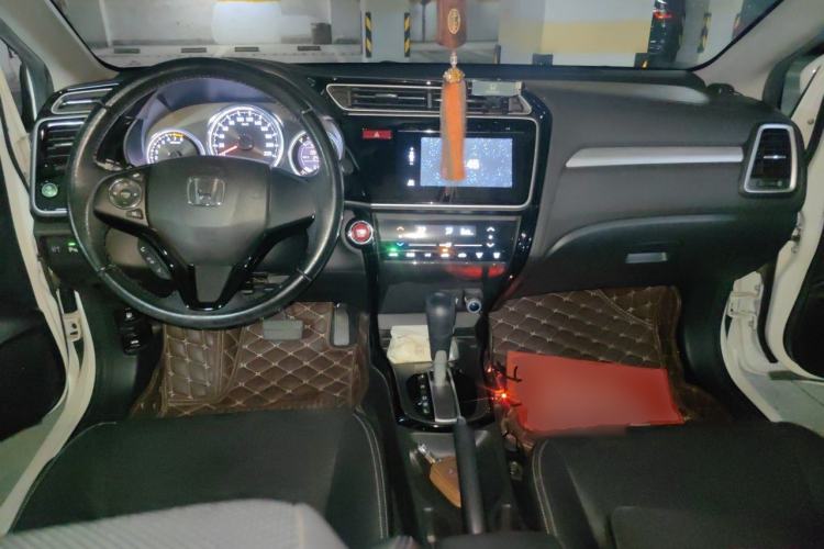 Used Honda Greiz 2016 1.5L CVT Luxury Edition Center Console