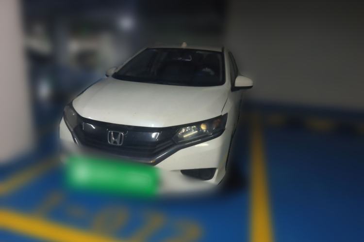 Honda Greiz 2016 1.5L CVT Classic Edition с пробегом Guazi used car, China used car export, Used car for sale, Used cars, Cheapest cars for sale