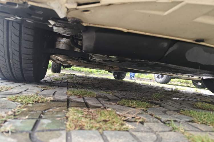 Used Honda Greiz 2016 1.5L CVT Classic Edition Chassis Front Right