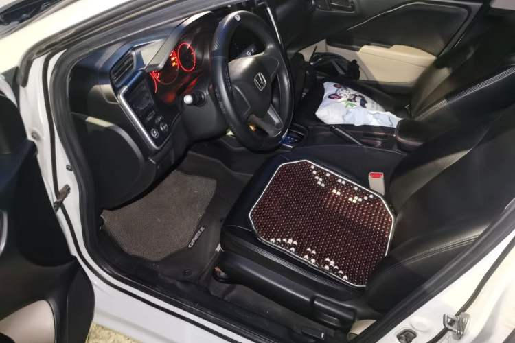 Used Honda Greiz 2016 1.5L CVT Comfort Version Driver Seat