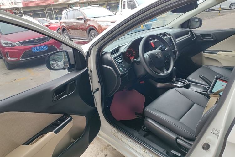 Used Honda Greiz 2016 1.5L CVT Classic Edition Driver Seat