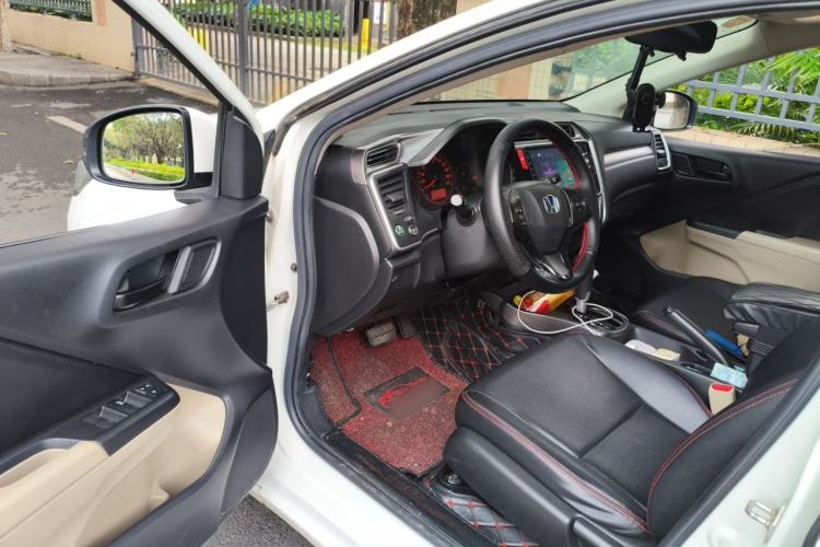 Used Honda Greiz 2016 1.5L CVT Classic Edition Driver Seat