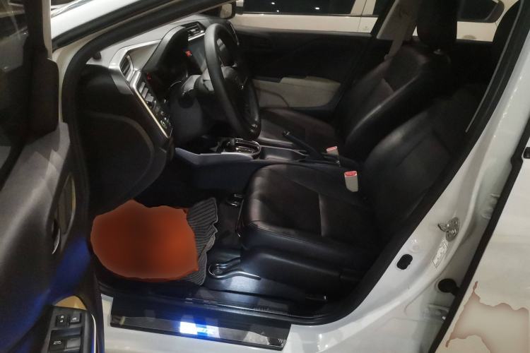 Used Honda Greiz 2016 1.5L CVT Classic Edition Driver Seat