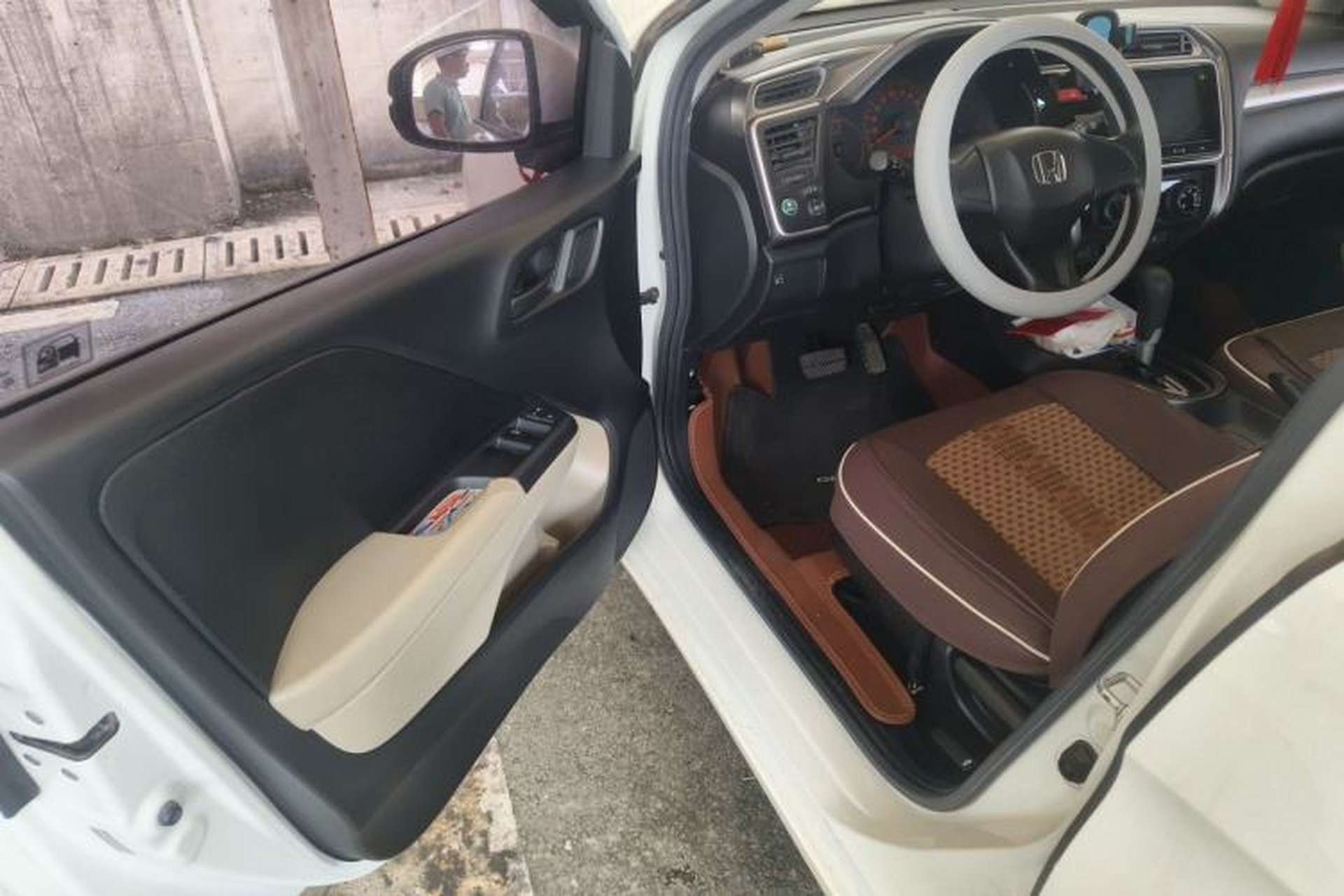 Used Honda Greiz 2016 1.5L CVT Classic Edition Driver Seat