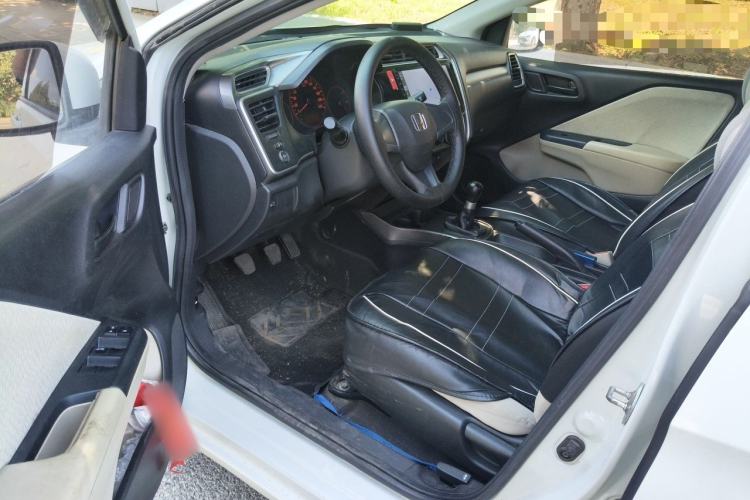 Used Honda Greiz 2016 1.5L Manual Classic Edition Driver Seat