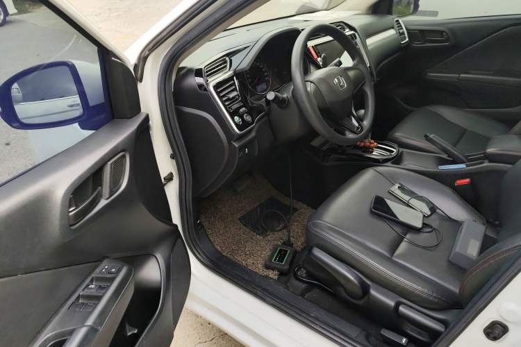 Used Honda Greiz 2016 1.5L CVT Fashion Edition Driver Seat