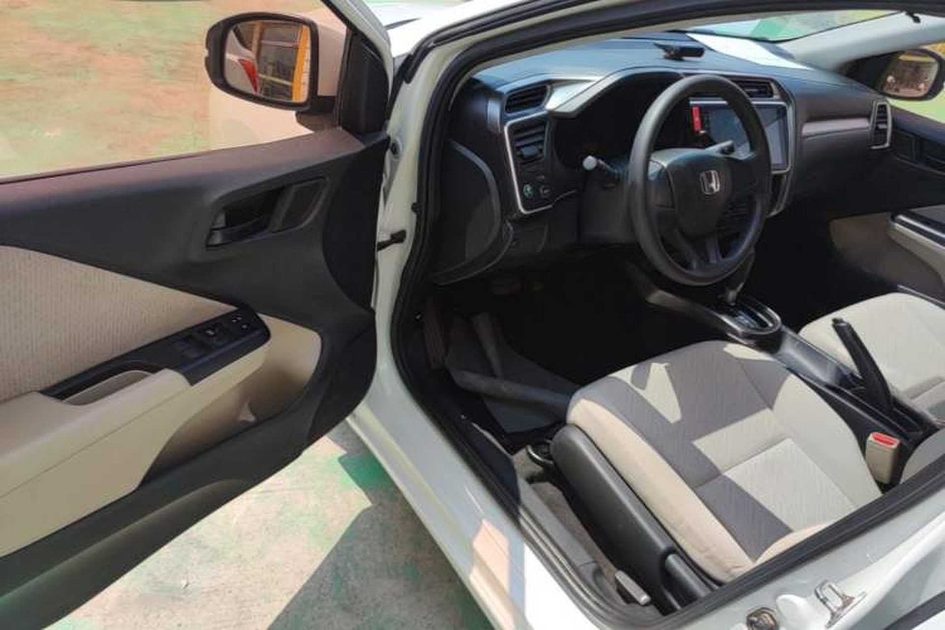 Used Honda Greiz 2016 1.5L CVT Classic Edition Driver Seat