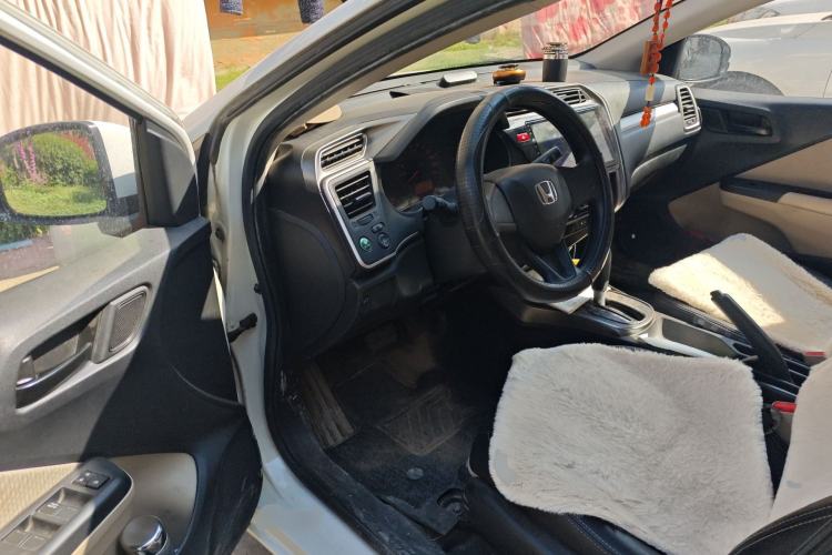 Used Honda Greiz 2016 1.5L CVT Classic Edition Driver Seat