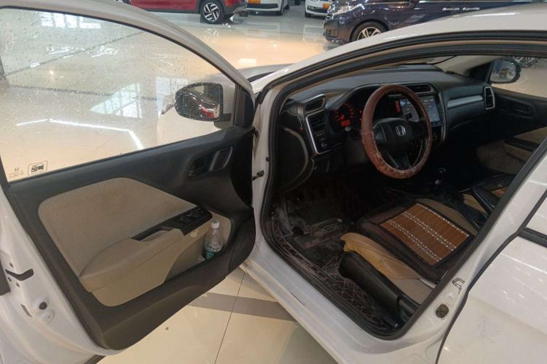 Used Honda Greiz 2016 1.5L Manual Classic Edition Driver Seat