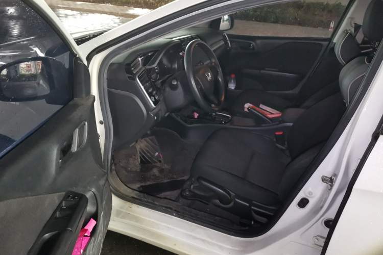 Used Honda Greiz 2016 1.5L CVT Fashion Edition Driver Seat