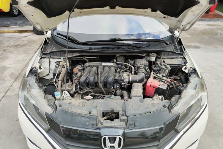 Used Honda Greiz 2016 1.5L CVT Classic Edition Engine Bay