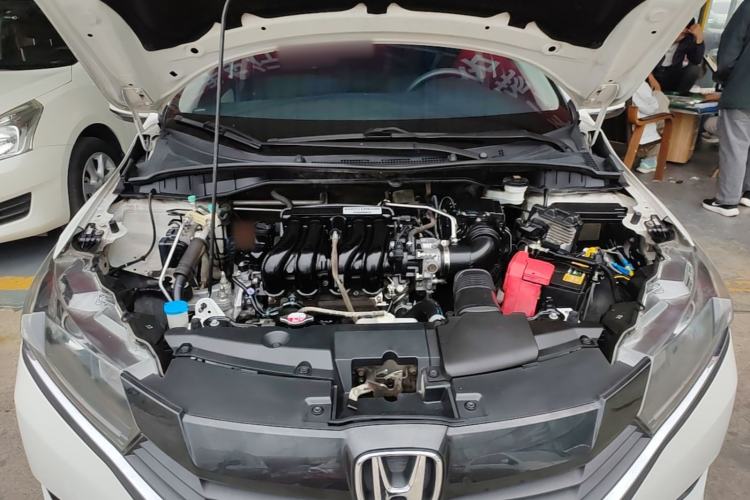 Used Honda Greiz 2016 1.5L CVT Classic Edition Engine Bay