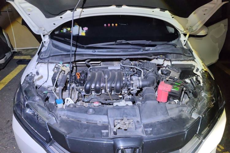 Used Honda Greiz 2016 1.5L CVT Comfort Version Engine Bay