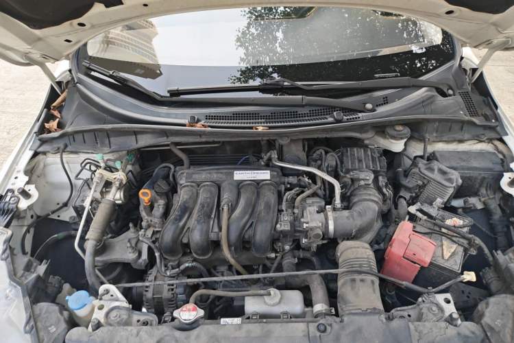 Used Honda Greiz 2016 1.5L CVT Fashion Edition Engine Bay