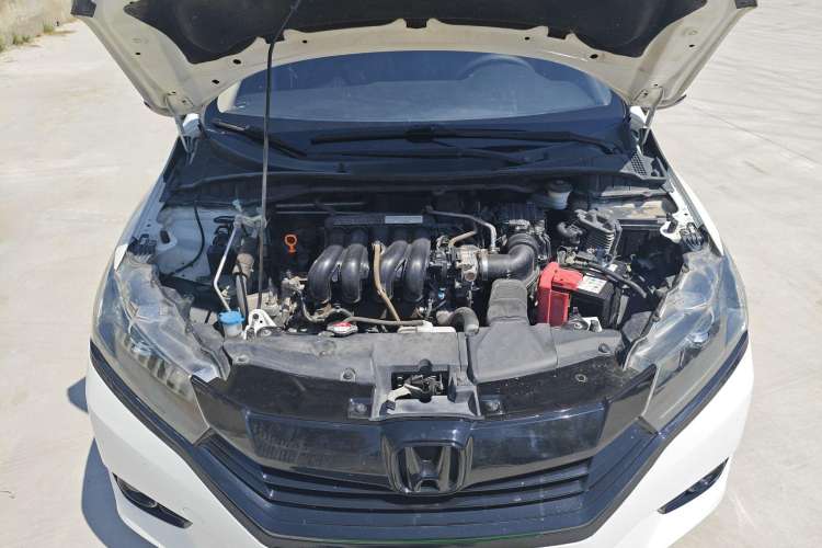 Used Honda Greiz 2016 1.5L CVT Classic Edition Engine Bay