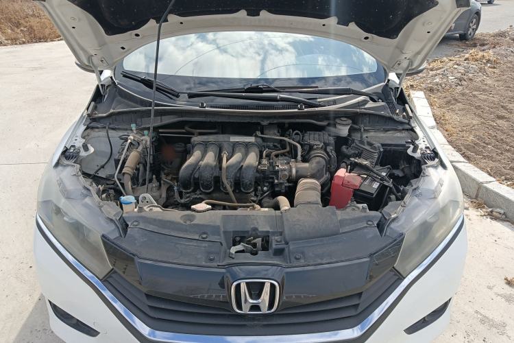 Used Honda Greiz 2016 1.5L Manual Classic Edition Engine Bay