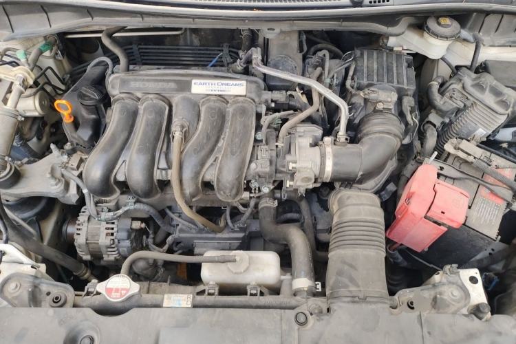 Used Honda Greiz 2016 1.5L CVT Comfort Version Engine Bay