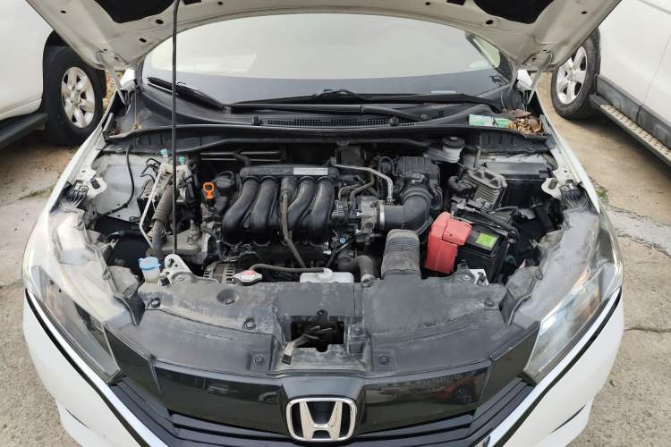 Used Honda Greiz 2016 1.5L CVT Fashion Edition Engine Bay