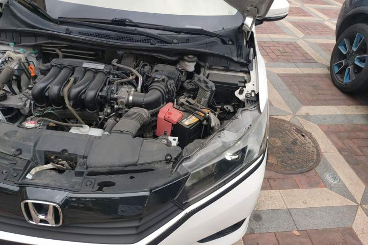 Used Honda Greiz 2016 1.5L CVT Comfort Version Engine Bay Left