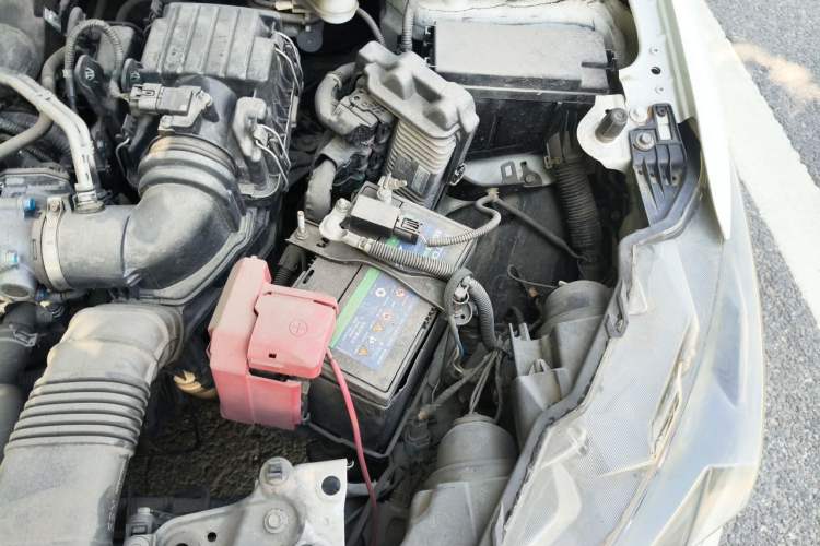 Used Honda Greiz 2016 1.5L Manual Classic Edition Engine Bay Left