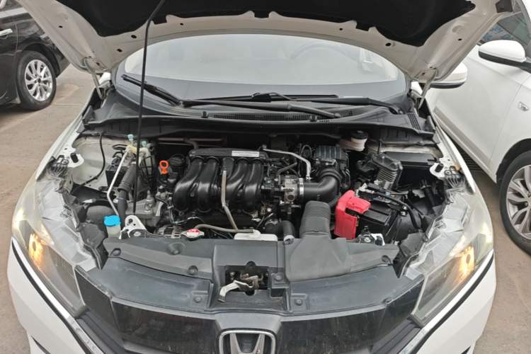 Used Honda Greiz 2016 1.5L CVT Classic Edition Engine Bay