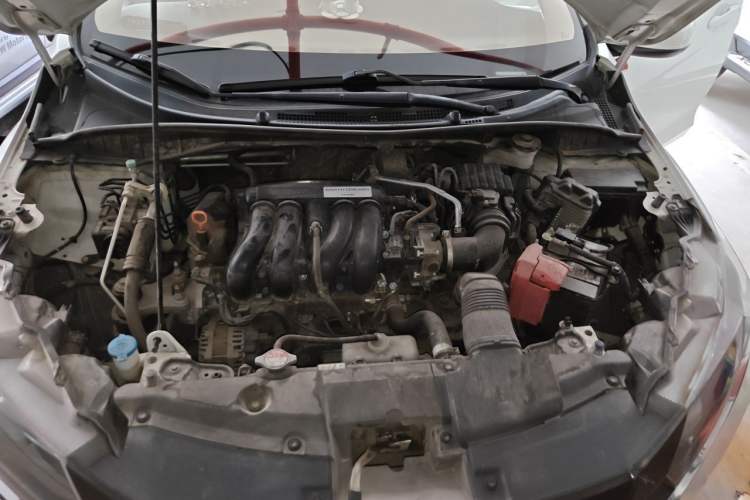 Used Honda Greiz 2016 1.5L CVT Classic Edition Engine Bay