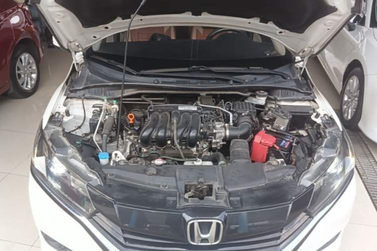 Used Honda Greiz 2016 1.5L CVT Classic Edition Engine Bay