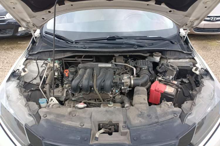 Used Honda Greiz 2016 1.5L CVT Comfort Version Engine Bay