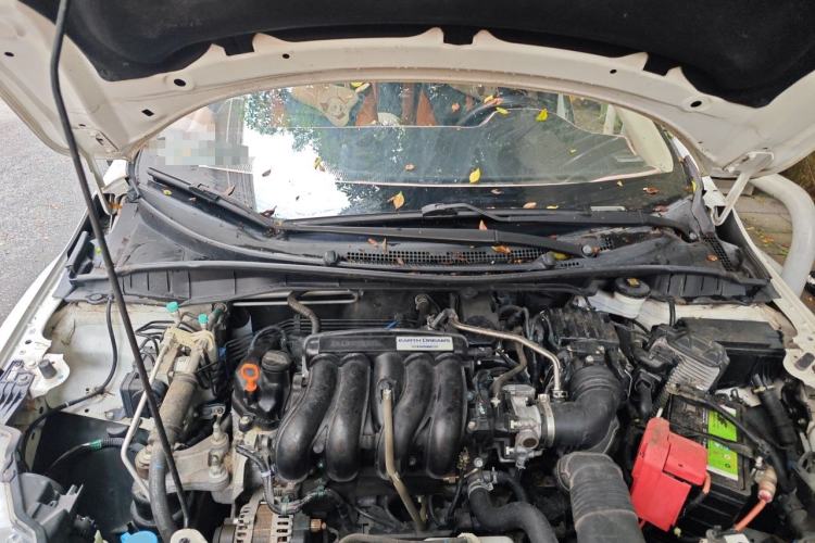 Used Honda Greiz 2016 1.5L CVT Classic Edition Engine Bay