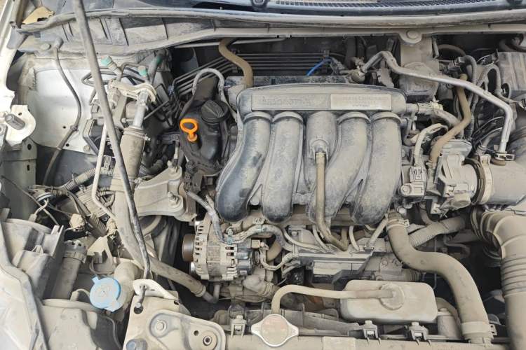 Used Honda Greiz 2016 1.5L Manual Classic Edition Engine Bay Right