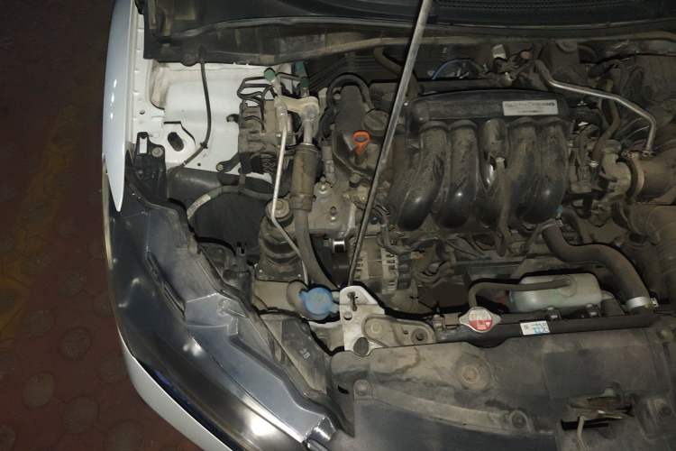 Used Honda Greiz 2016 1.5L CVT Classic Edition Engine Bay Right